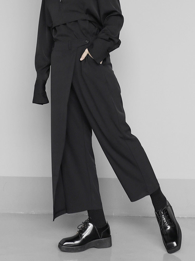 Black Brief Pleated Long Trousers - Whiicka