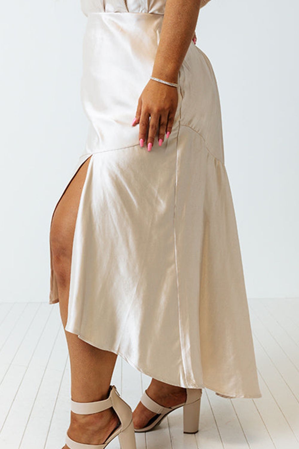 Plus Size White Slit Ruffled Skirt