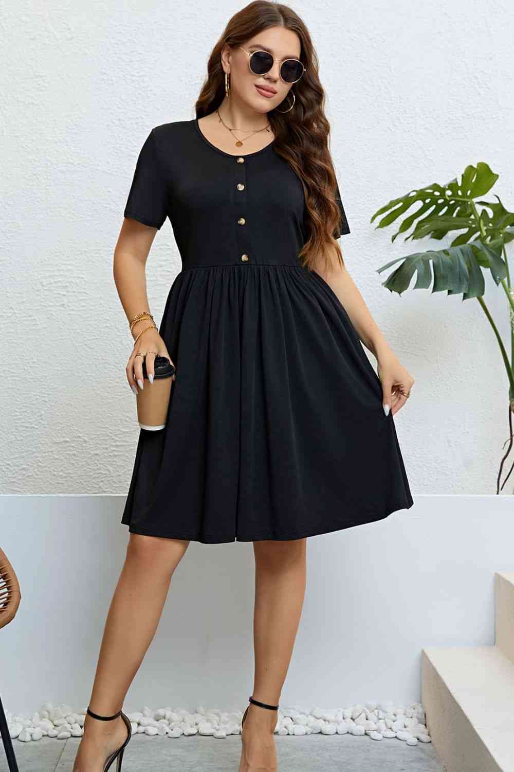 Plus Size Buttoned Short Sleeve Dress