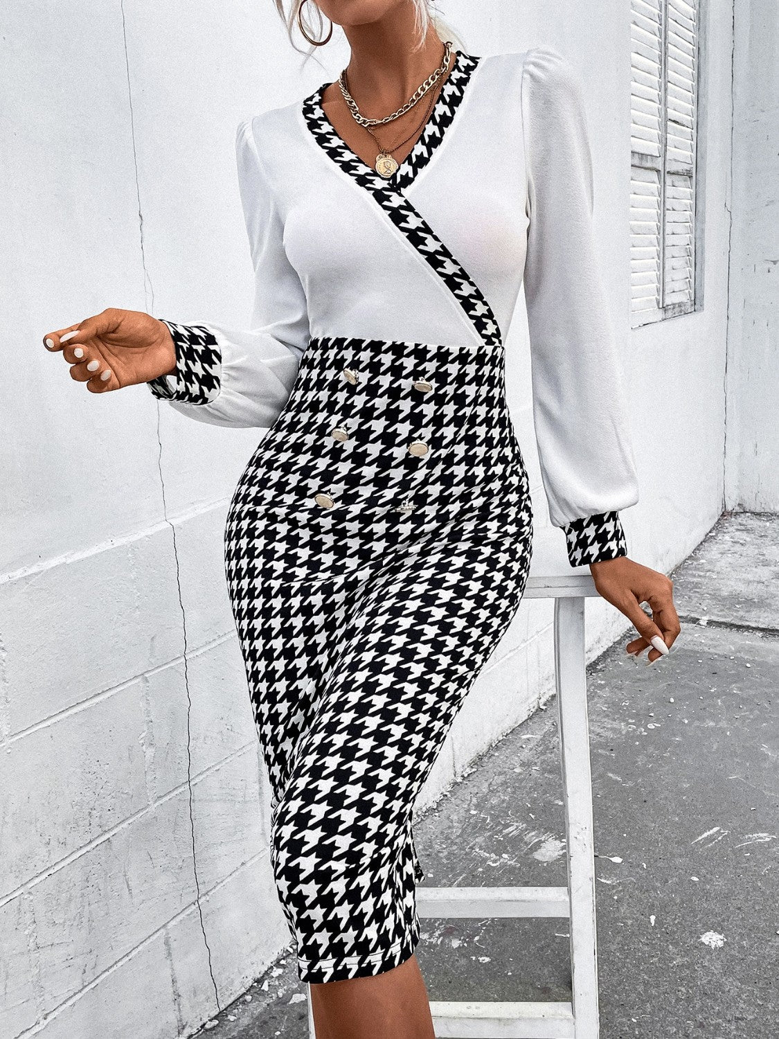 Houndstooth Long Sleeve Slit Dress - Whiicka