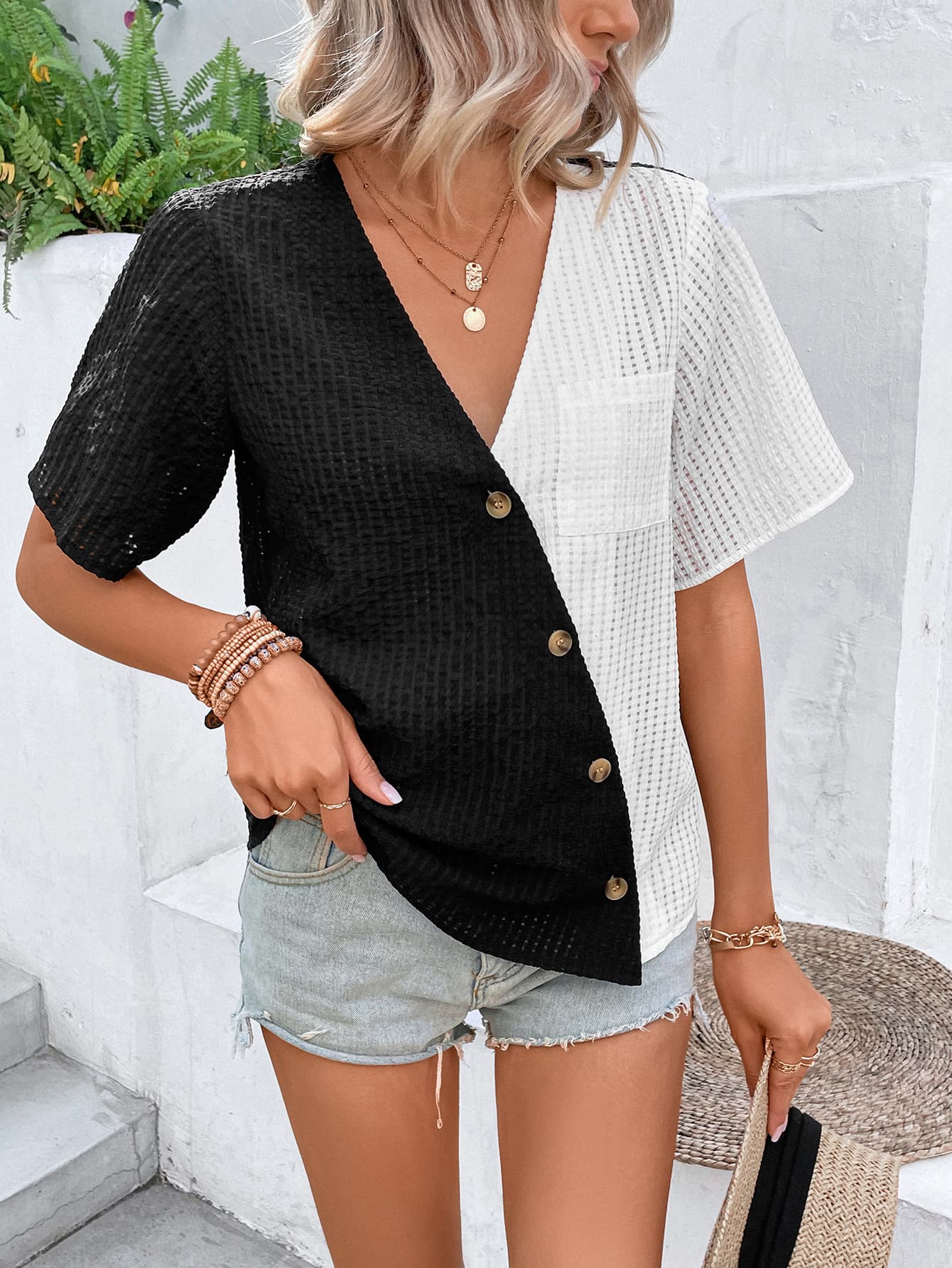 Two-Tone Buttoned Short Sleeve Top - Whiicka