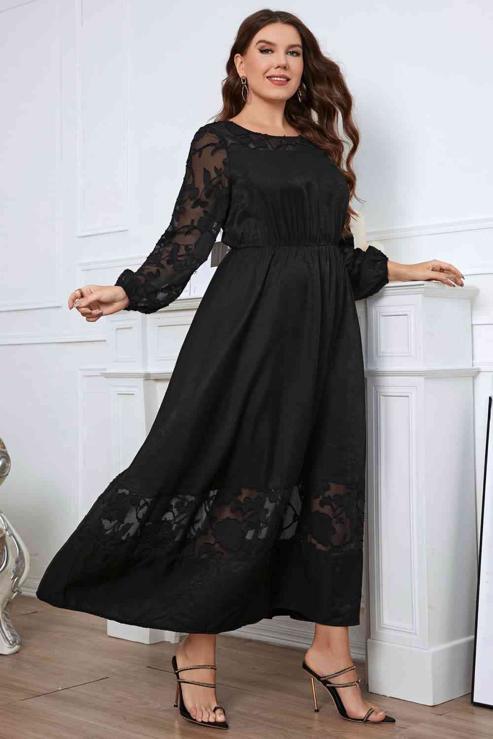 Plus Size Embroidery Long Sleeve Maxi Dress